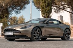 Aston Martin DB 11