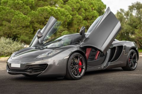 McLaren MP4-12C 3.8 V8