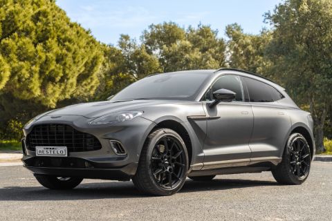 Aston Martin DBX 4.0 V8 