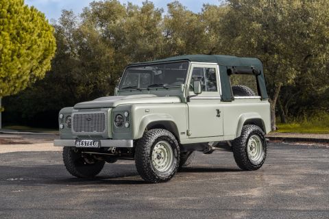 Land Rover Defender 90 TD4 - Automático