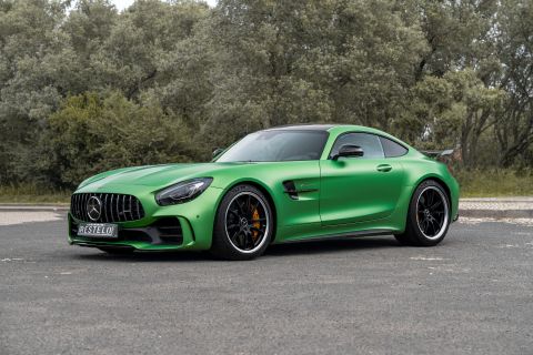 Mercedes-Benz AMG GT R