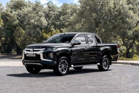 Mitsubishi L200 2.3 DI-D Strakar
