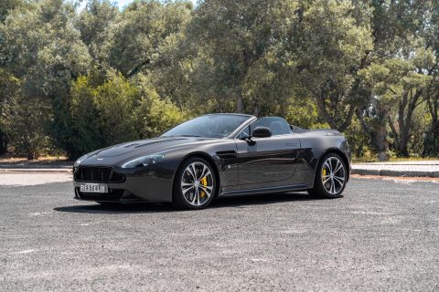 Aston Martin V12 Vantage S Roadster
